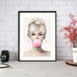 Quadro Marilyn Monroe Pink Bubble Gum 60x48 Cm