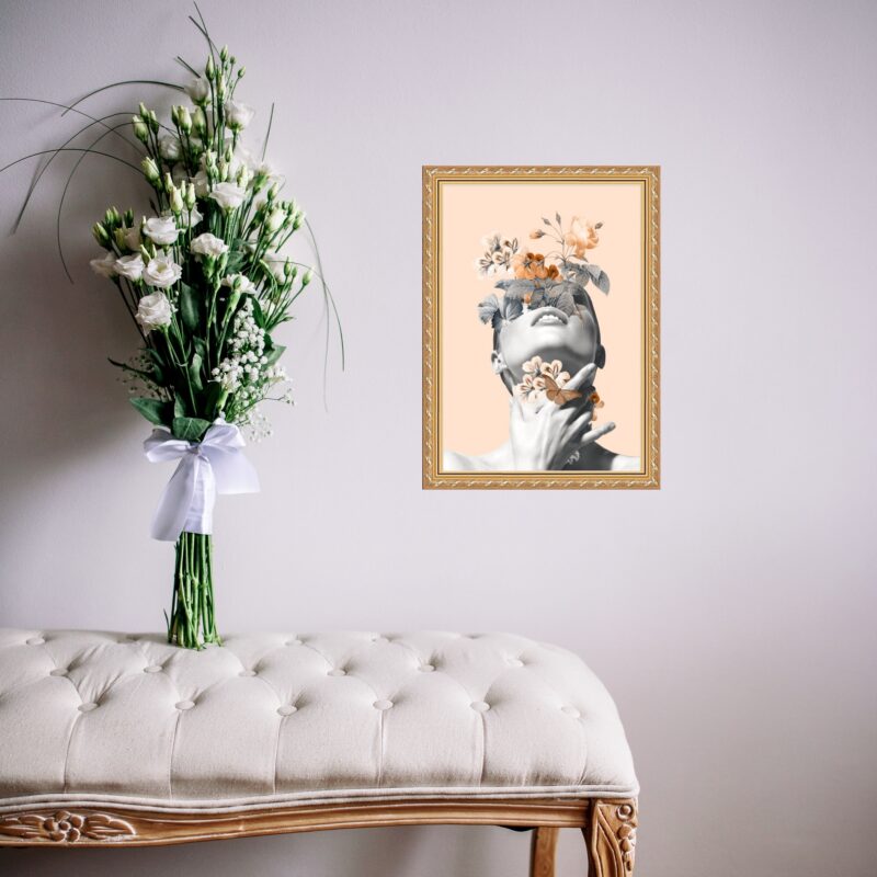 Quadro Moldura Dourada Mulher Flores Rosê b